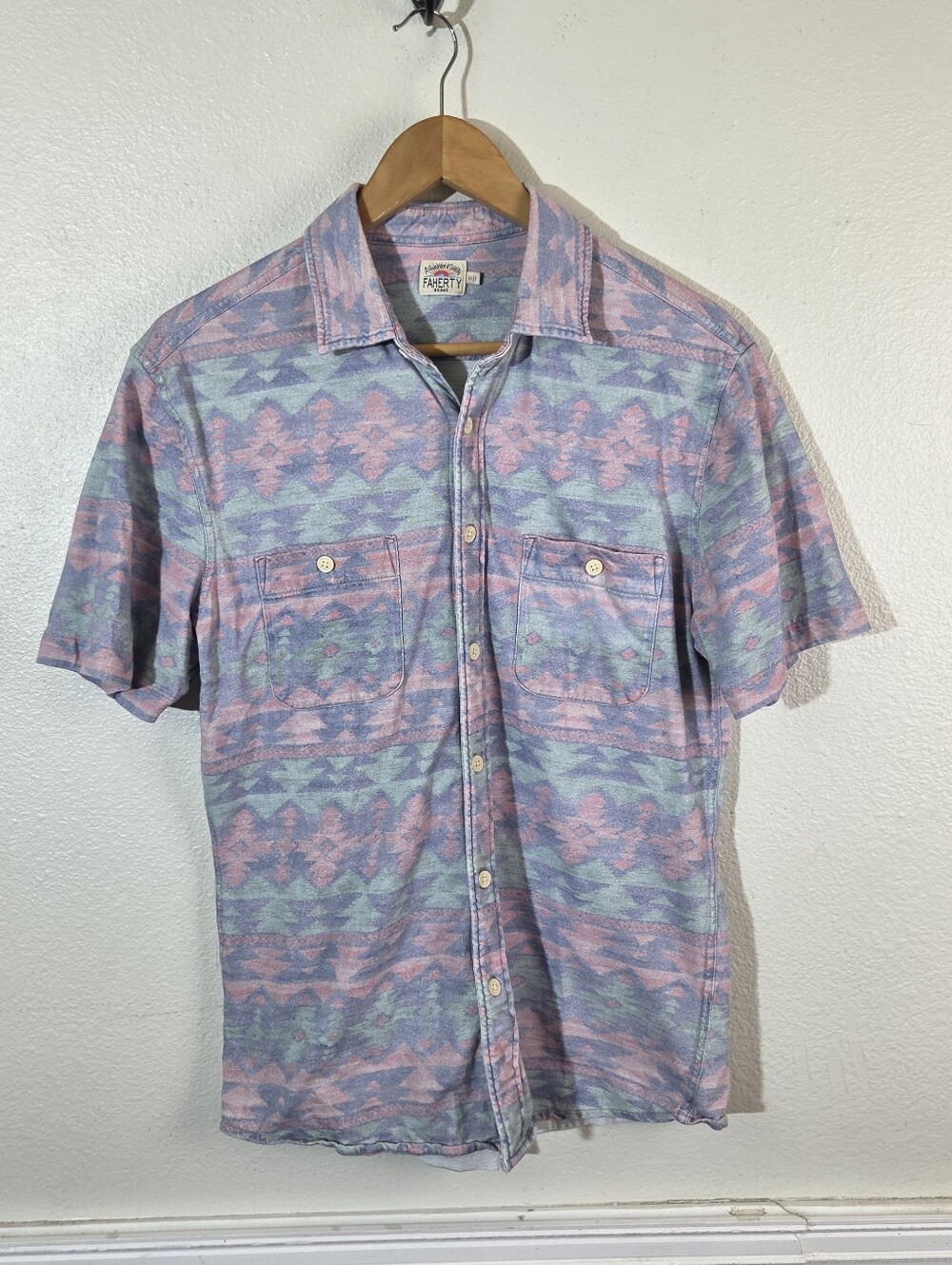 Faherty Brand Shirt Mens M Aztec Southwest Organic Cotton Short Sleeve Button Up
